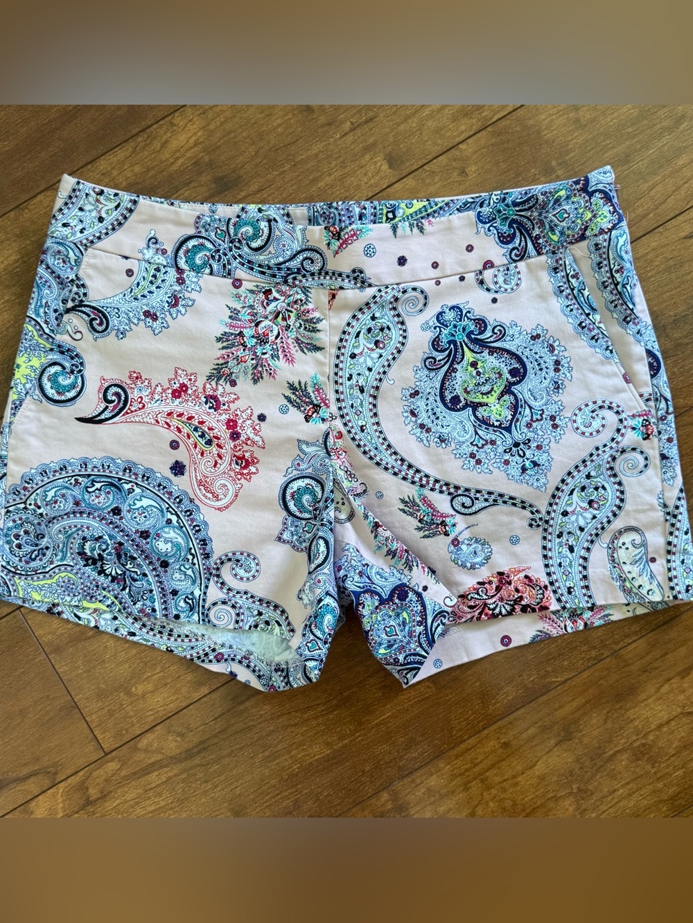 Vintage Express Pink Paisley Bold Pastel Shorts-Size 4